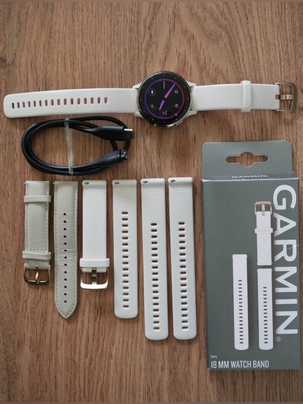 Venu ® 3S, 41mm Ivory with Soft Gold Bezel + 2 Extra Bands, Never in Water